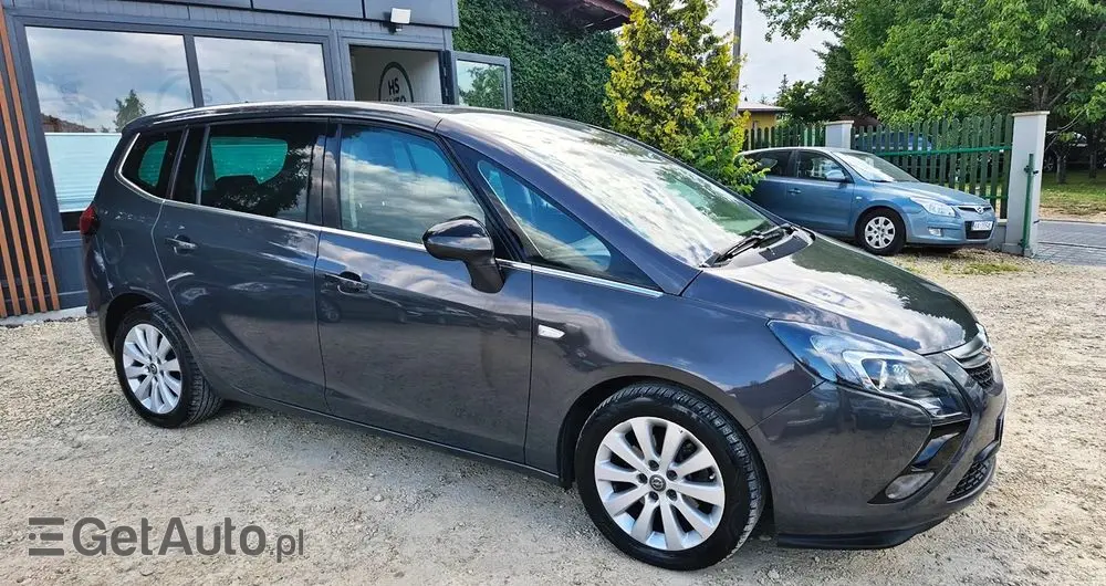 OPEL Zafira 1.4 T Cosmo EU6