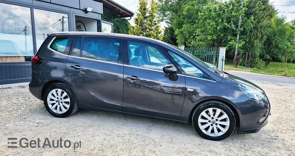 OPEL Zafira 1.4 T Cosmo EU6