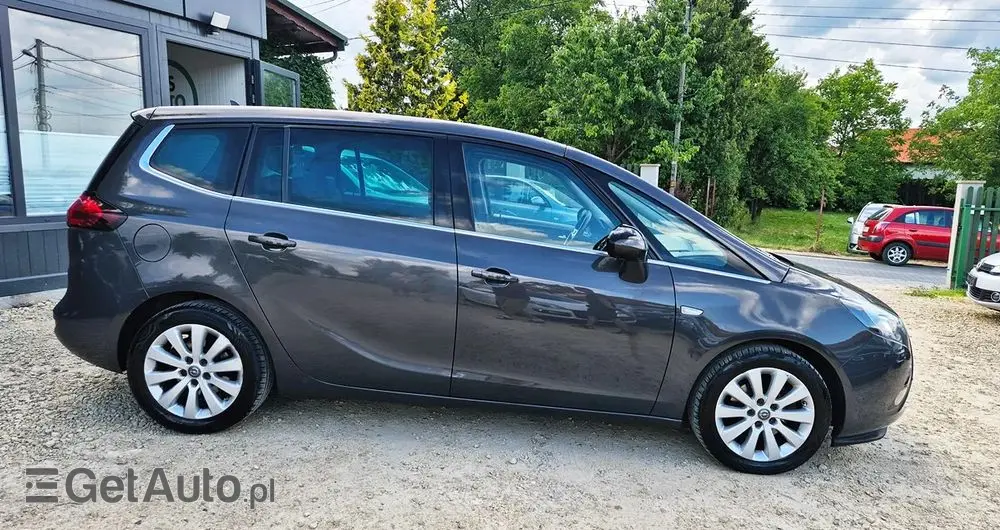 OPEL Zafira 1.4 T Cosmo EU6