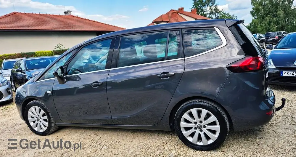 OPEL Zafira 1.4 T Cosmo EU6
