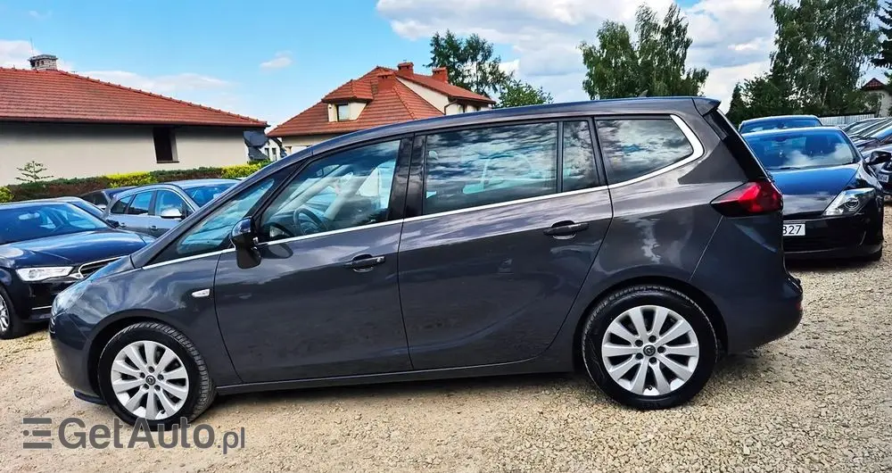 OPEL Zafira 1.4 T Cosmo EU6