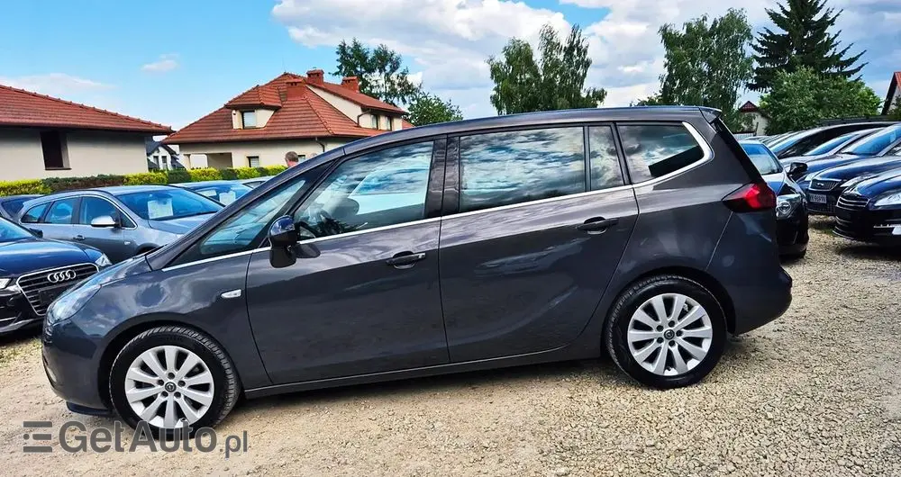 OPEL Zafira 1.4 T Cosmo EU6