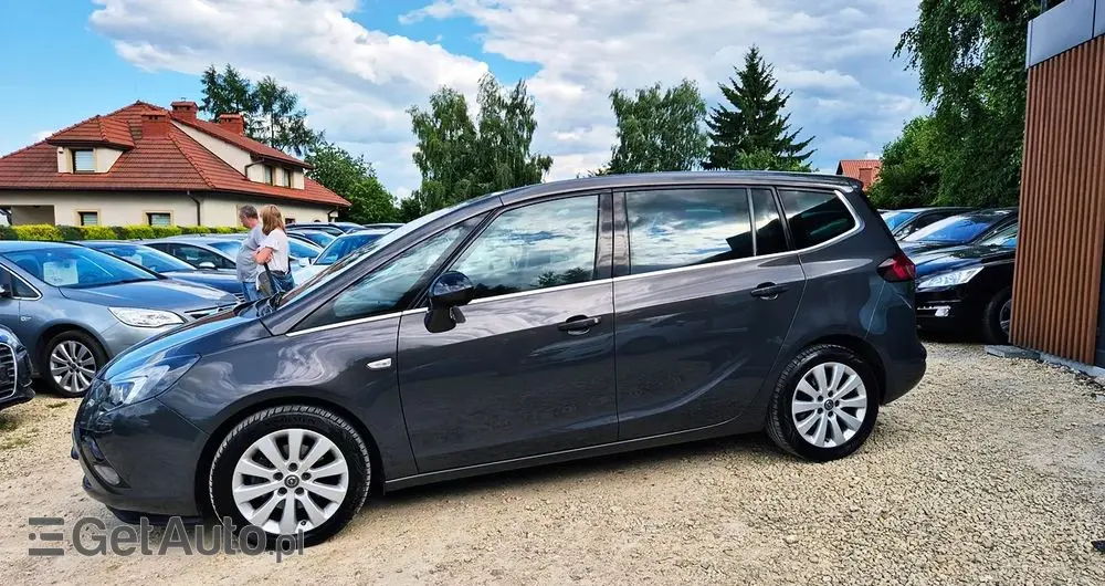 OPEL Zafira 1.4 T Cosmo EU6