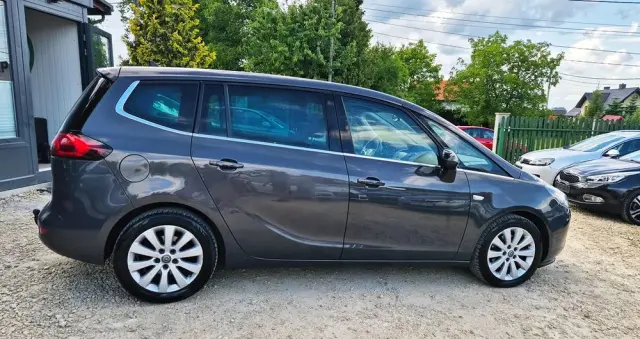 OPEL Zafira 1.4 T Cosmo EU6
