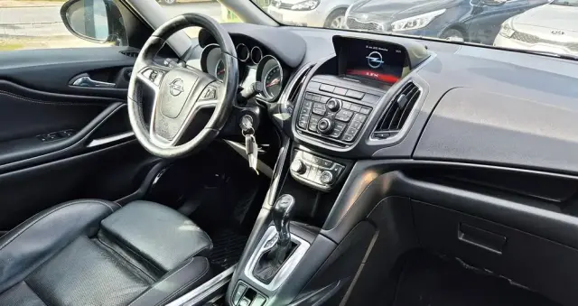 OPEL Zafira 1.4 T Cosmo EU6