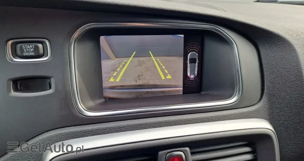 VOLVO V40 T3 Geartronic RDesign