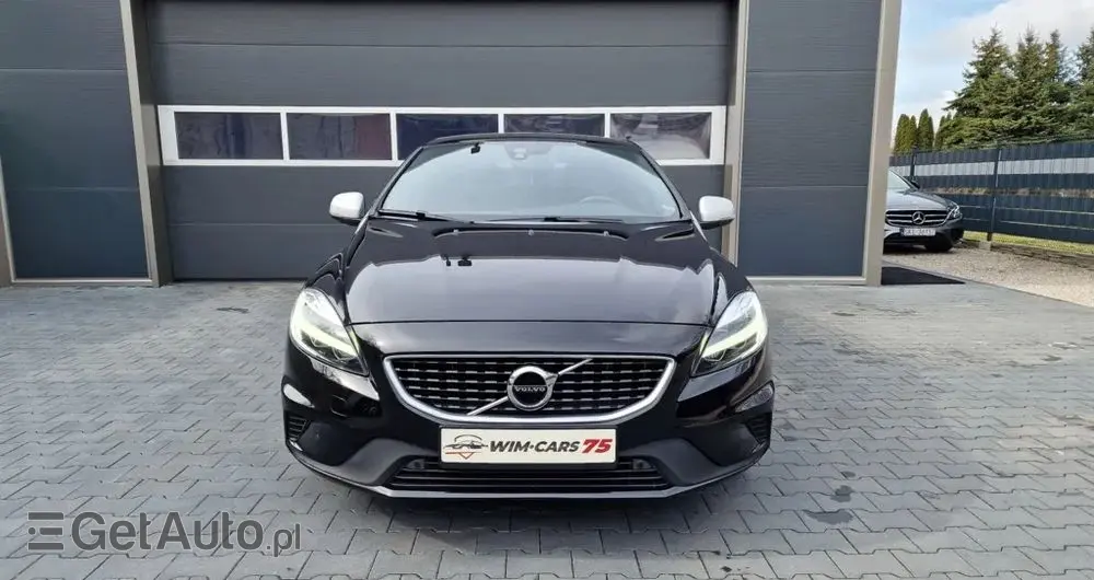 VOLVO V40 T3 Geartronic RDesign