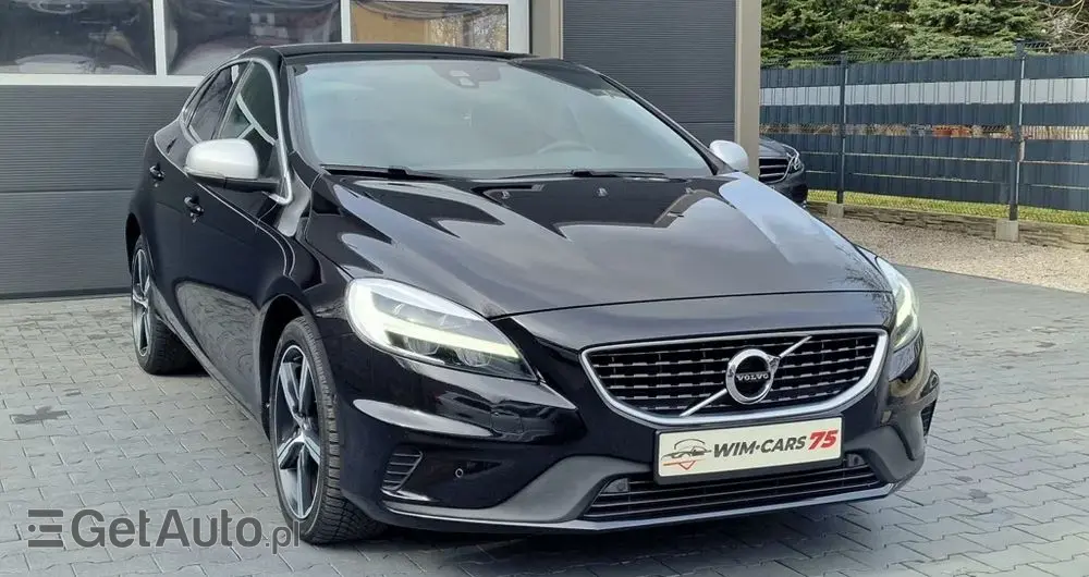 VOLVO V40 T3 Geartronic RDesign