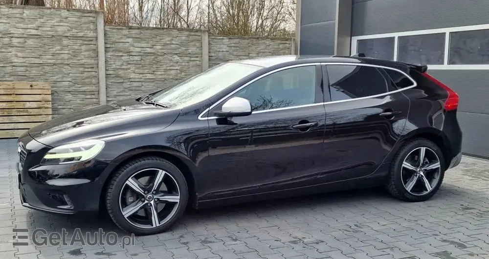 VOLVO V40 T3 Geartronic RDesign