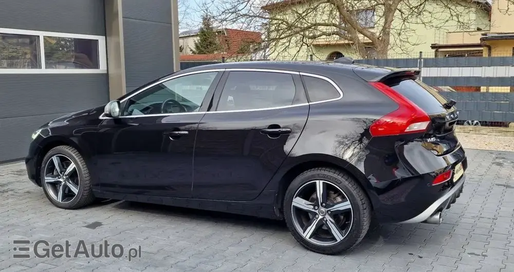 VOLVO V40 T3 Geartronic RDesign