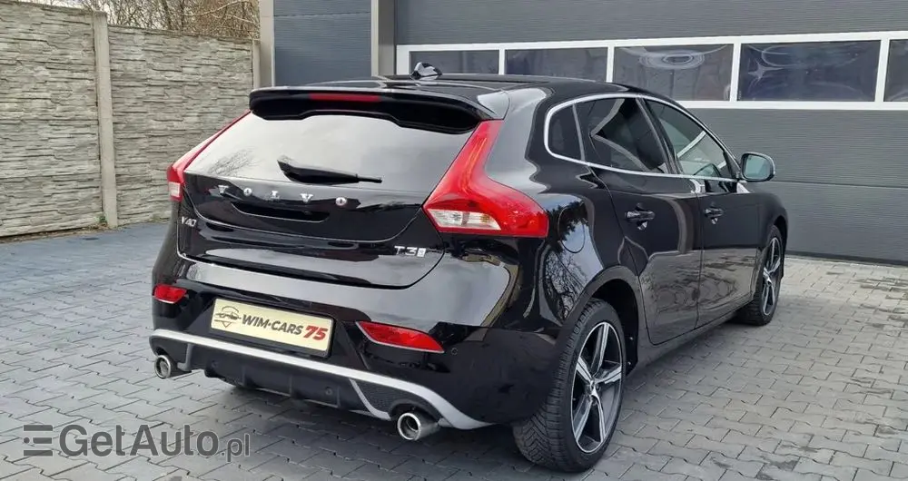 VOLVO V40 T3 Geartronic RDesign