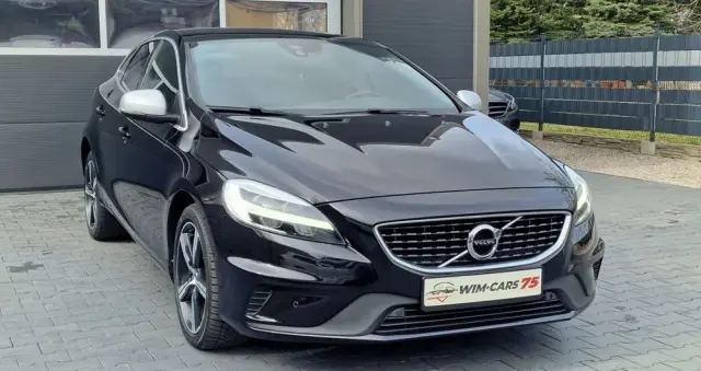 VOLVO V40 T3 Geartronic RDesign