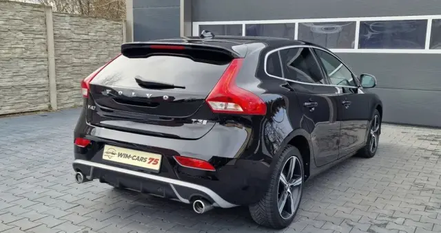VOLVO V40 T3 Geartronic RDesign