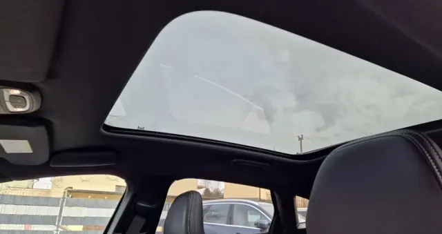 VOLVO V40 T3 Geartronic RDesign