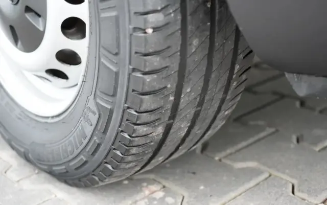 MERCEDES-BENZ SPRINTER / FIRANKA / PLANDEKA / AUTOMAT / 190 KM / SPROWADZONY  - 