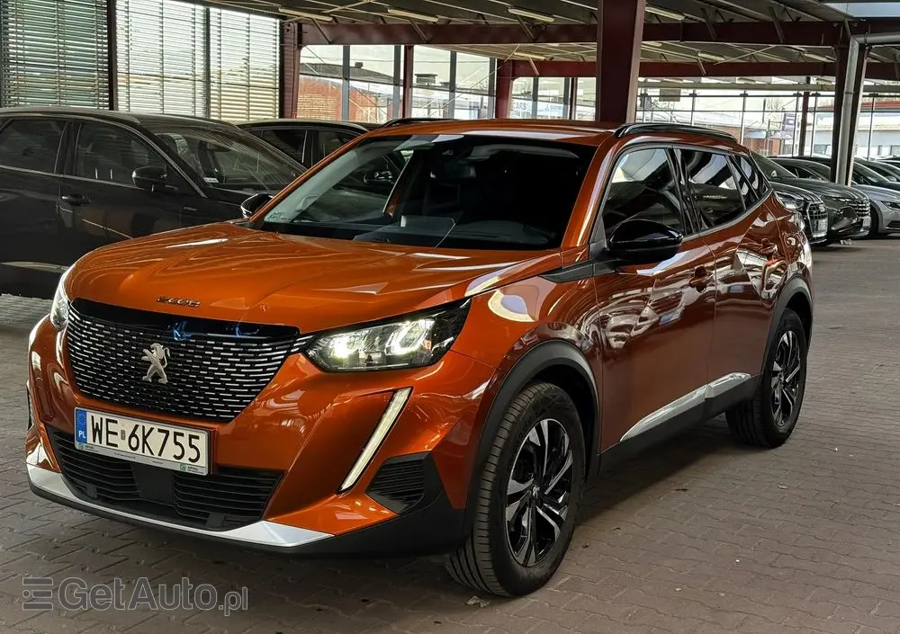PEUGEOT 2008 PureTech 130 Allure S&S EAT8