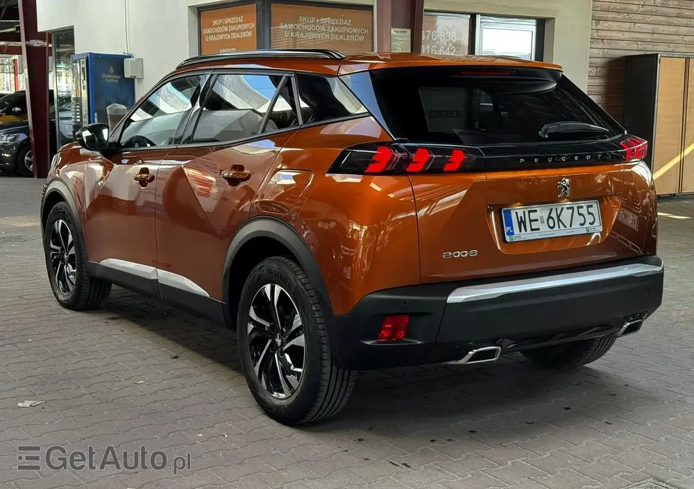 PEUGEOT 2008 PureTech 130 Allure S&S EAT8