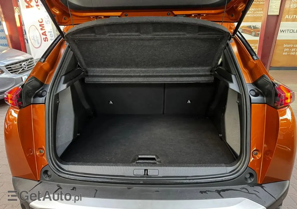 PEUGEOT 2008 PureTech 130 Allure S&S EAT8