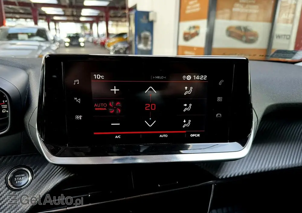 PEUGEOT 2008 PureTech 130 Allure S&S EAT8