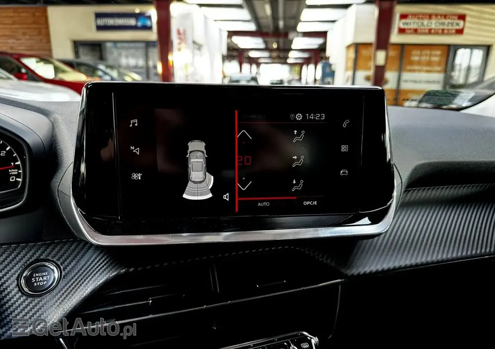 PEUGEOT 2008 PureTech 130 Allure S&S EAT8