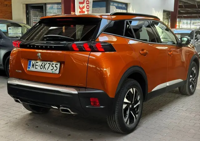 PEUGEOT 2008 PureTech 130 Allure S&S EAT8