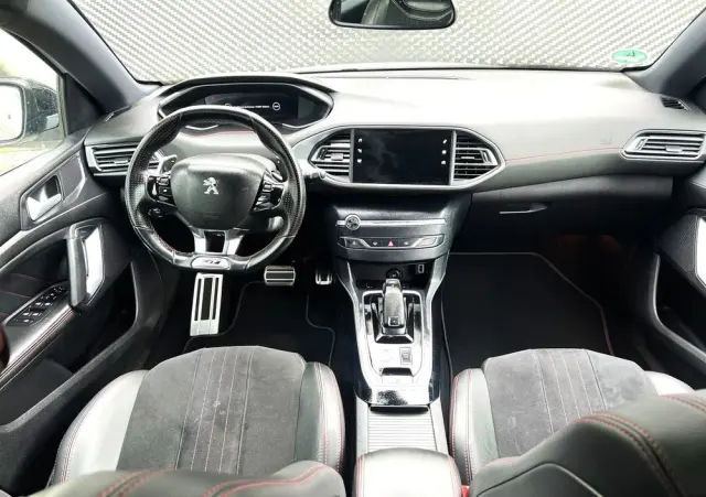 PEUGEOT 308 1.5 BlueHDi GT Pack S&S EAT8