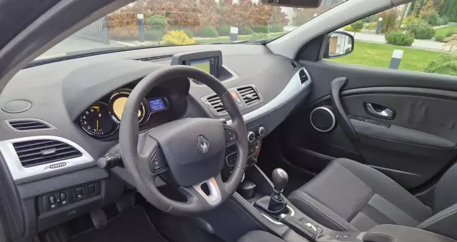 RENAULT Megane 1.6 16V 110 Dynamique