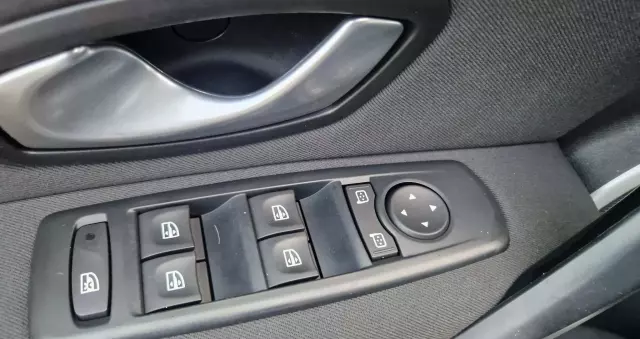 RENAULT Megane 1.6 16V 110 Dynamique