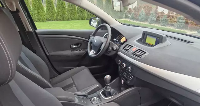 RENAULT Megane 1.6 16V 110 Dynamique