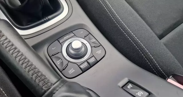 RENAULT Megane 1.6 16V 110 Dynamique