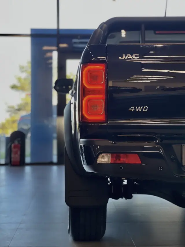 JAC T8 Pro Pickup 2.0 CRDi 136KM 4x4 