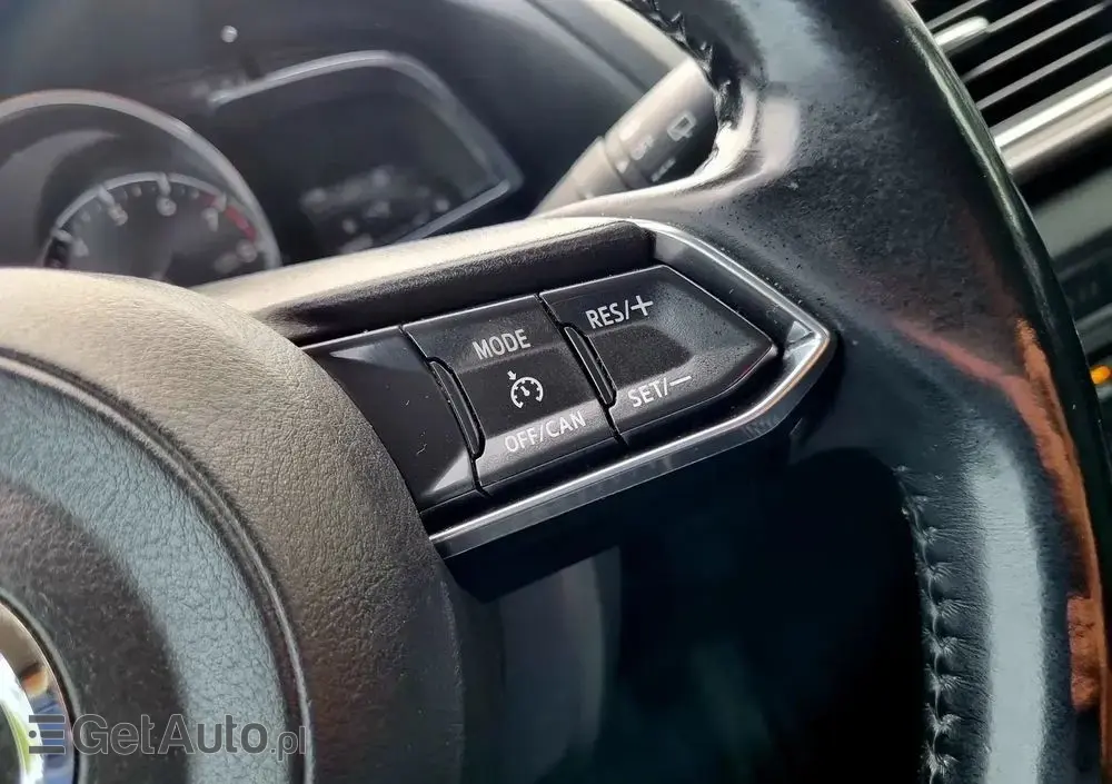 MAZDA 3 2.0 Skypassion