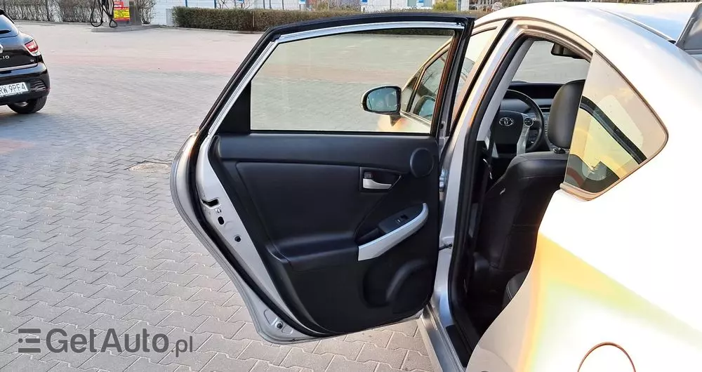 TOYOTA Prius Plug-in (Hybrid) TEC-Edition