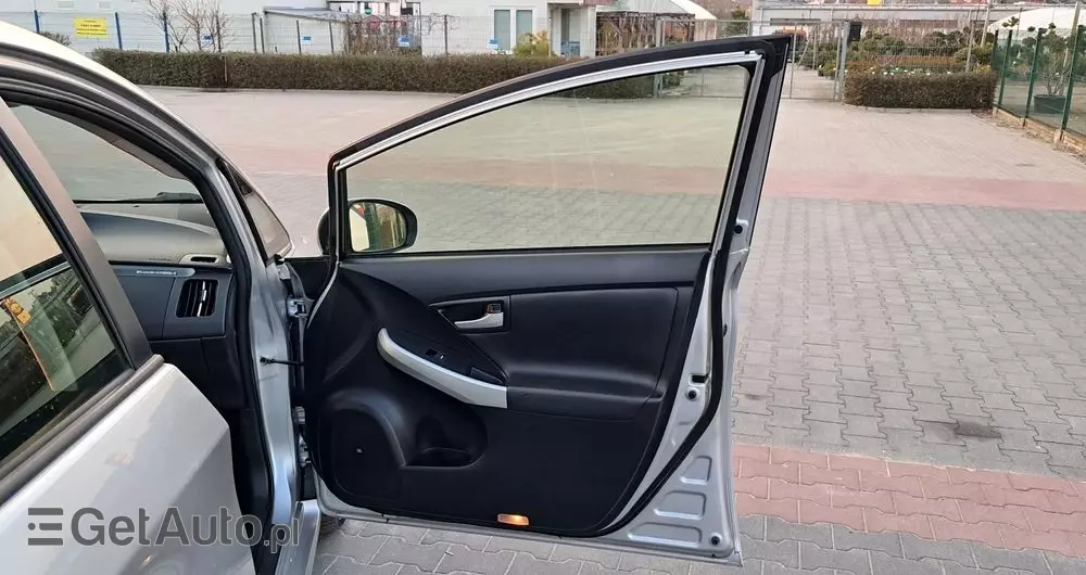 TOYOTA Prius Plug-in (Hybrid) TEC-Edition