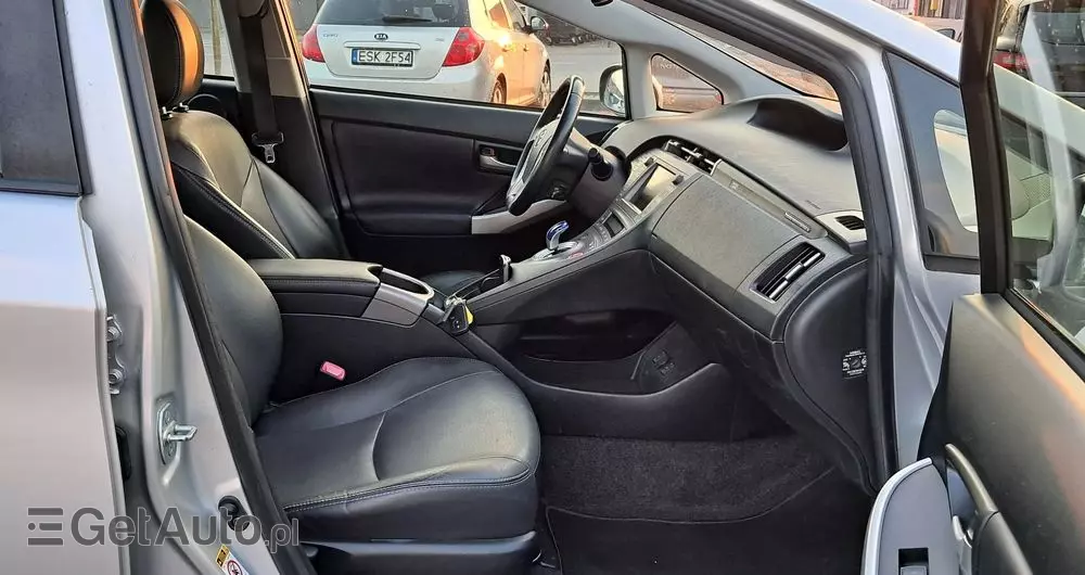 TOYOTA Prius Plug-in (Hybrid) TEC-Edition