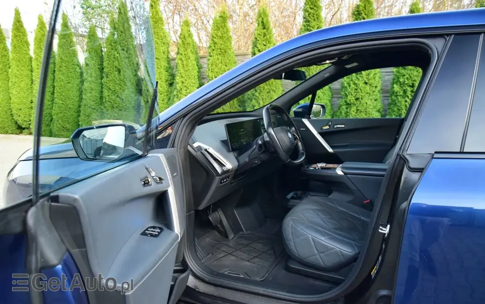 BMW IX XDrive40 76.6kWh Signature