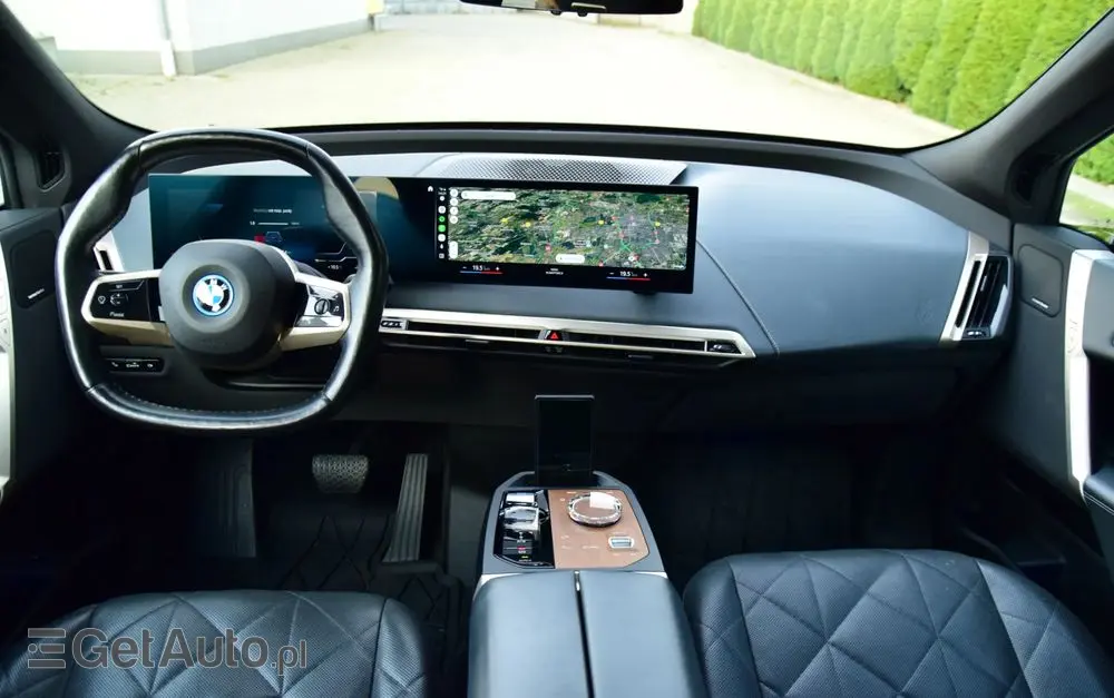 BMW IX XDrive40 76.6kWh Signature