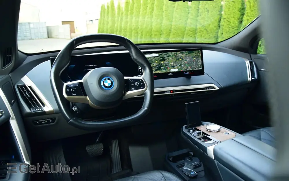 BMW IX XDrive40 76.6kWh Signature