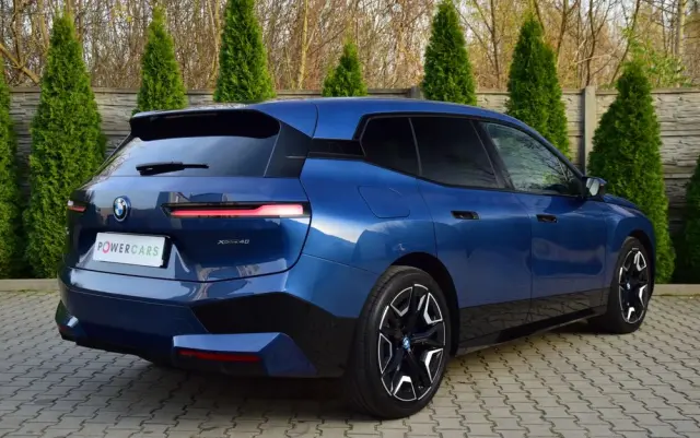 BMW IX XDrive40 76.6kWh Signature
