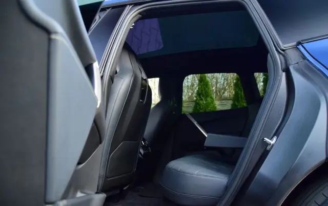 BMW IX XDrive40 76.6kWh Signature