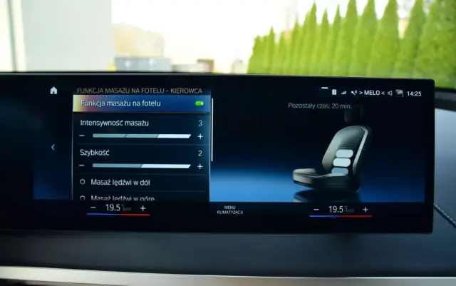 BMW IX XDrive40 76.6kWh Signature