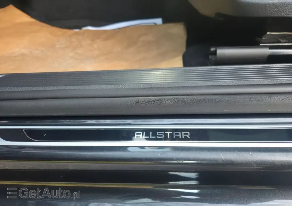 VOLKSWAGEN Golf Sportsvan 1.6 TDI BlueMotion Technology Allstar