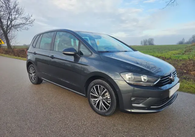 VOLKSWAGEN Golf Sportsvan 1.6 TDI BlueMotion Technology Allstar