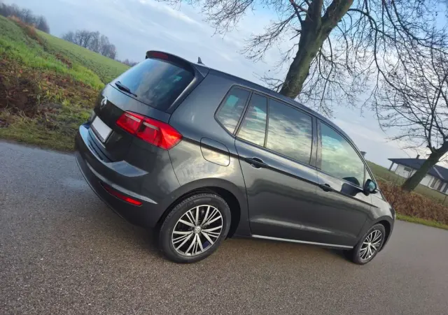 VOLKSWAGEN Golf Sportsvan 1.6 TDI BlueMotion Technology Allstar