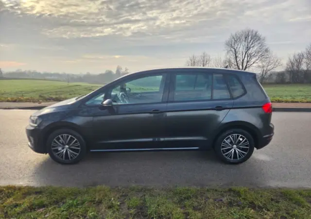VOLKSWAGEN Golf Sportsvan 1.6 TDI BlueMotion Technology Allstar