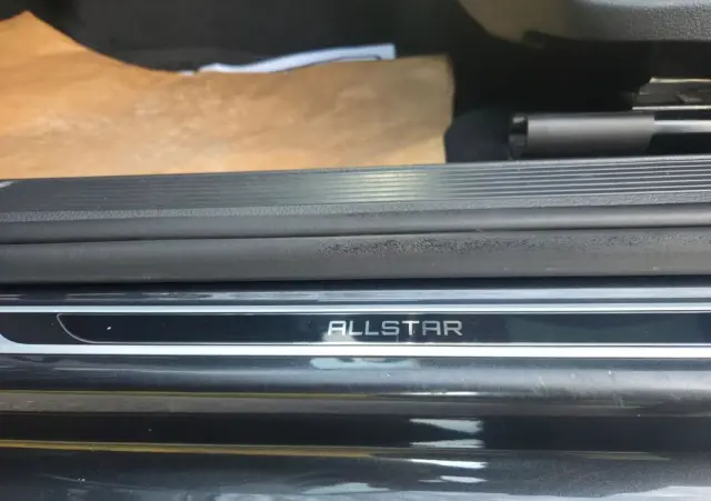 VOLKSWAGEN Golf Sportsvan 1.6 TDI BlueMotion Technology Allstar