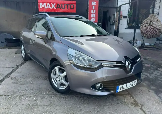 RENAULT Clio 