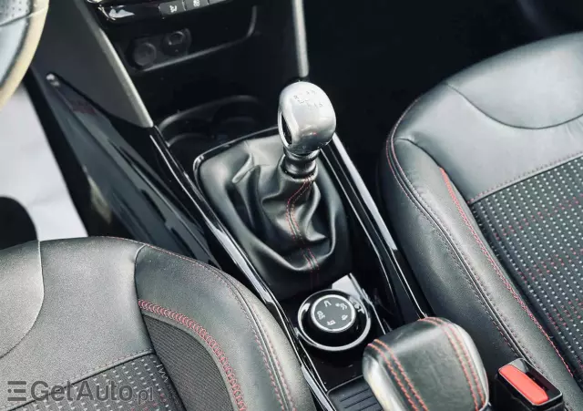 PEUGEOT 2008 BlueHDi FAP 120 STOP & START GT-Line Edition