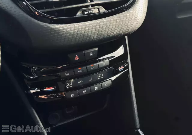 PEUGEOT 2008 BlueHDi FAP 120 STOP & START GT-Line Edition