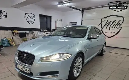 JAGUAR XF 